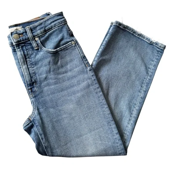 Madewell Slim Wide-Leg Crop Jeans in Reggie Wash | 25 - Picture 7 of 12
